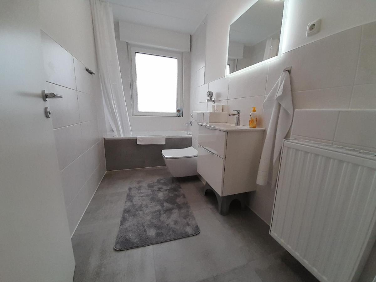 4-Zimmer-Ferienwohnung, Modern, Kueche, Wlan, Netflix Castrop-Rauxel Exterior photo